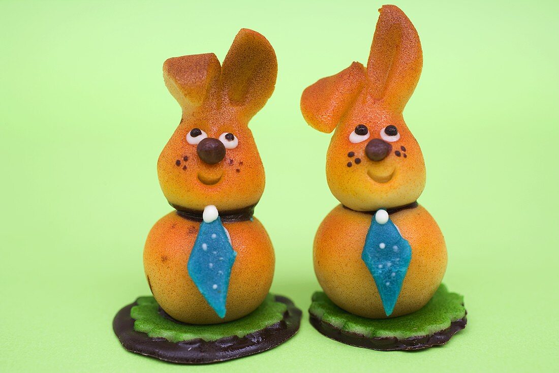 Two marzipan Easter Bunnies