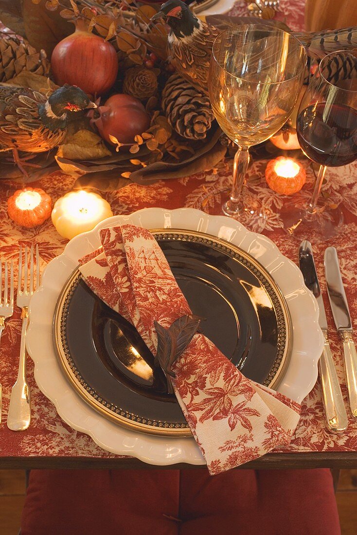 Festive place-setting for Thanksgiving (USA)