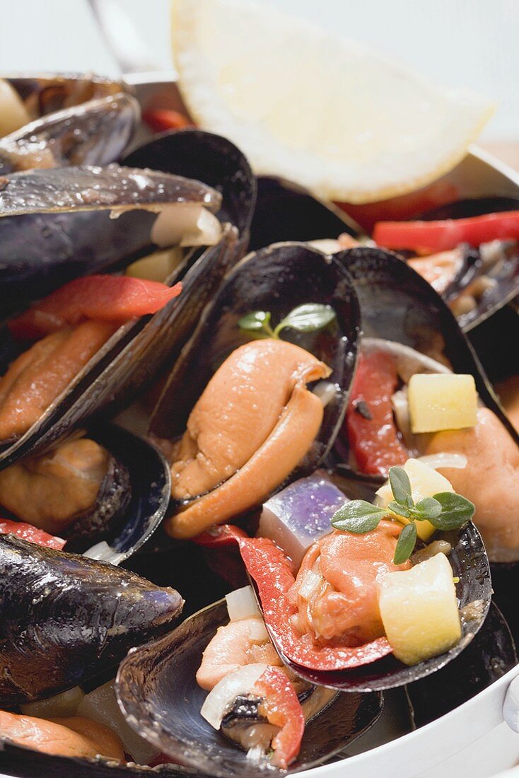 Mussels with vegetables and lemon (detail)