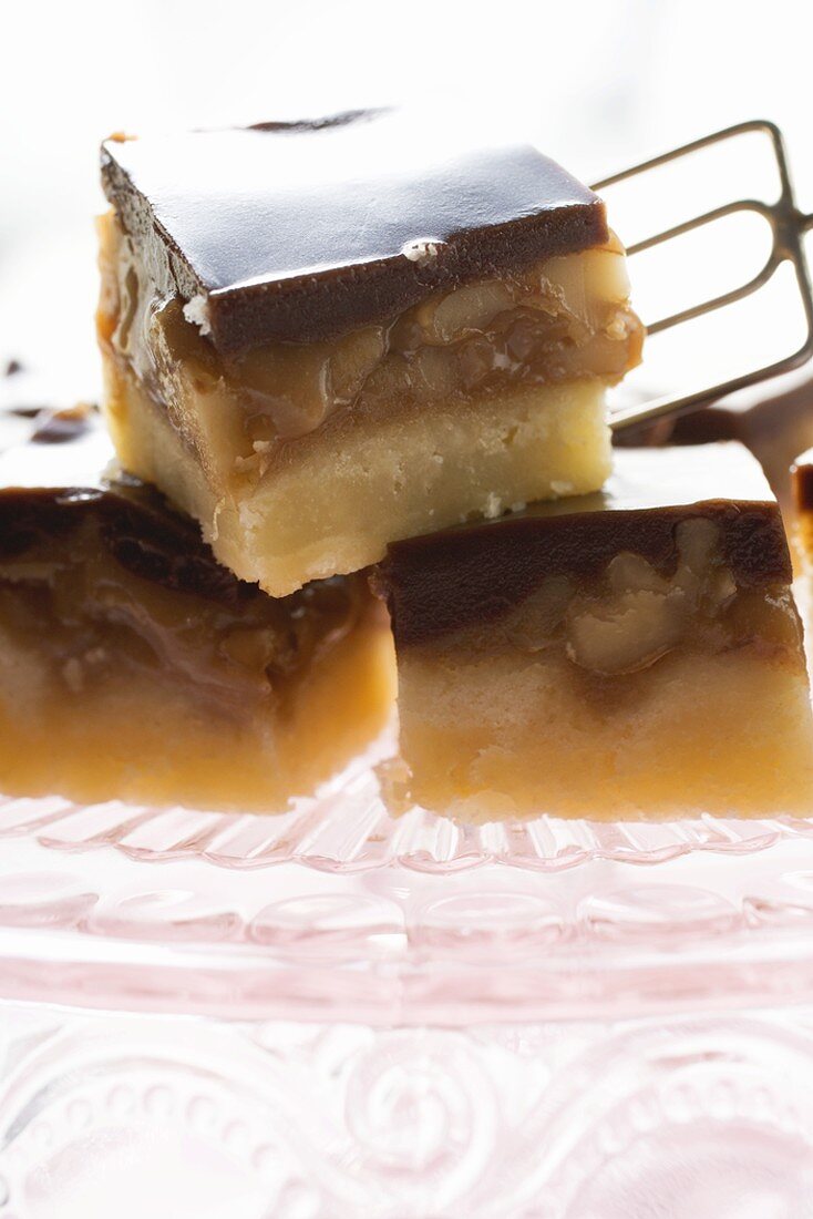 Chocolate toffee shortbread with walnut toffee