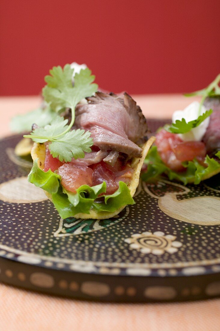 Tacos mit Rindfleisch und Tomaten