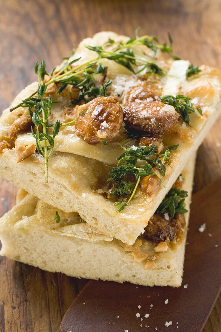 Focaccia with goat's cheese and almonds