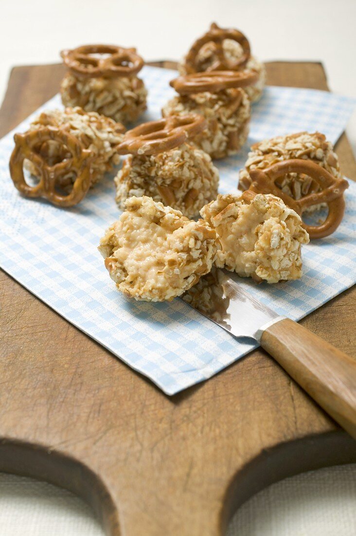 Small balls of Obatzda (Camembert spread) with pretzels
