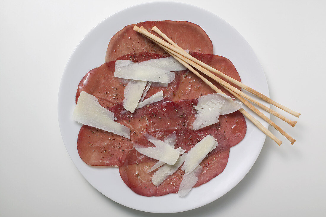 Beef carpaccio with Parmesan and grissini