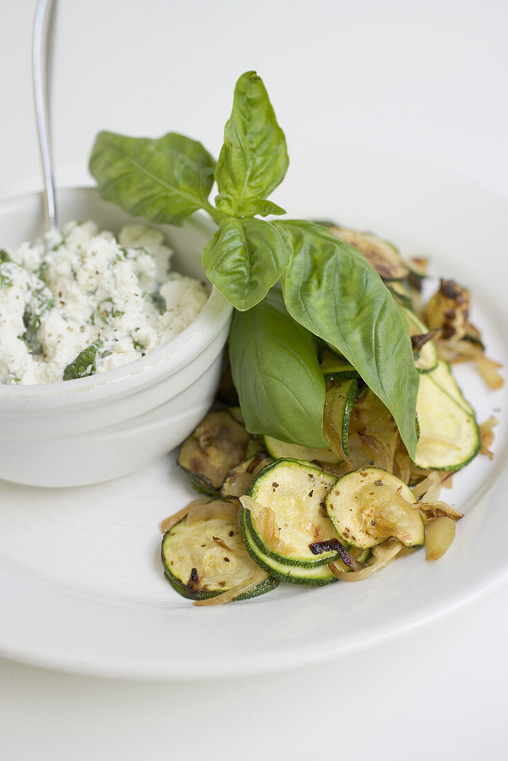 Fried courgettes with basil and herb quark