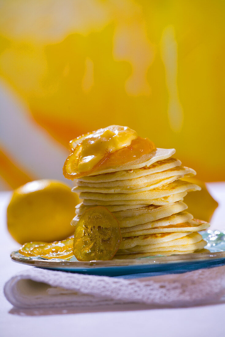 Pancakes mit kandierten Zitronen