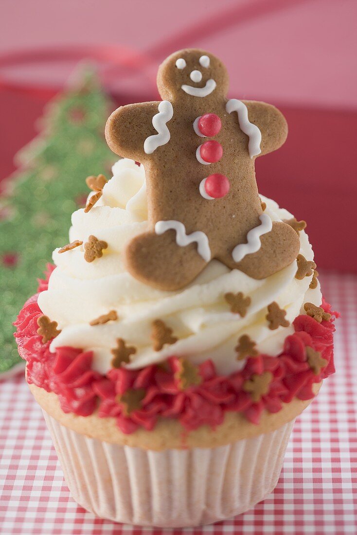 Cupcake with gingerbread man for Christmas