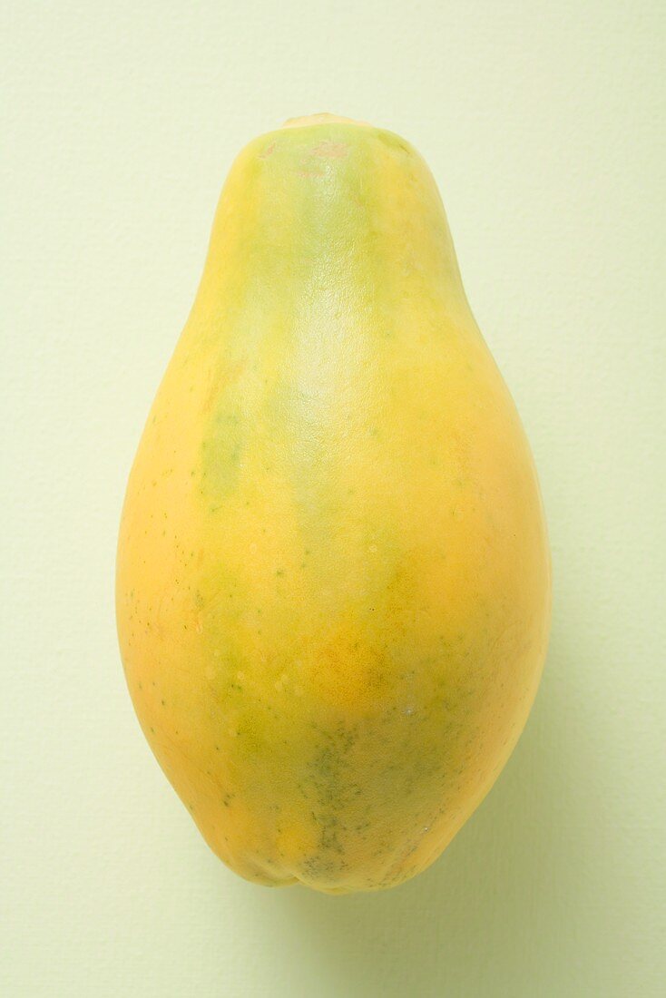 Ganze Papaya