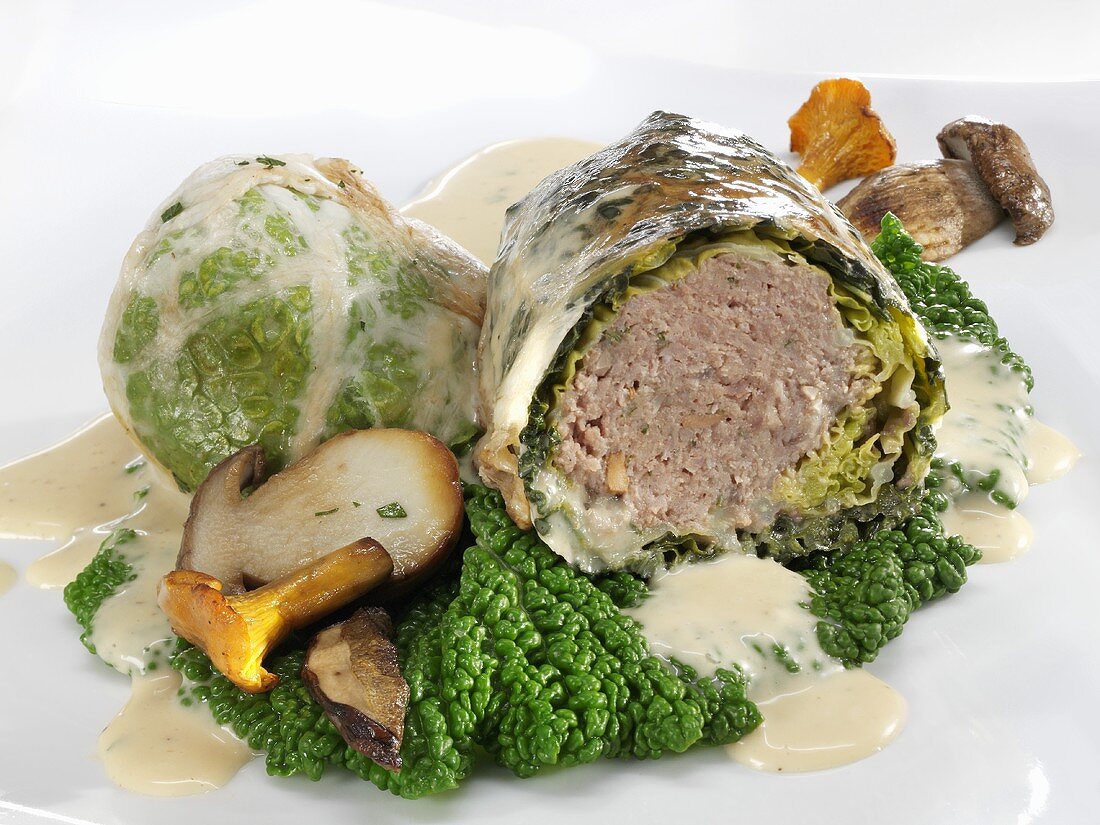 Stuffed savoy cabbage leaves with mushroom stuffing