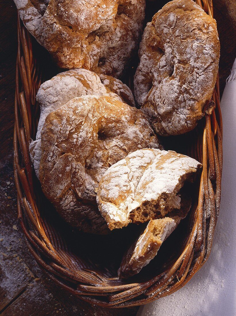 Vinschgau flatbread in small basket (S. Tyrol)