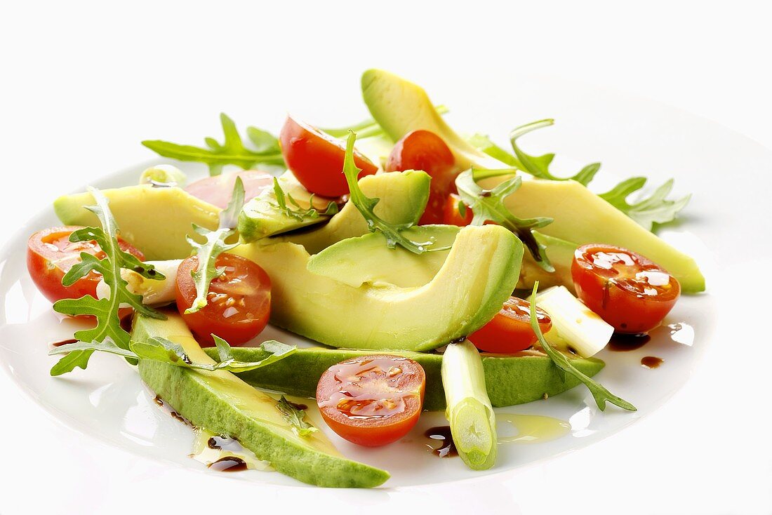 Avocado-Salat mit Kirschtomaten