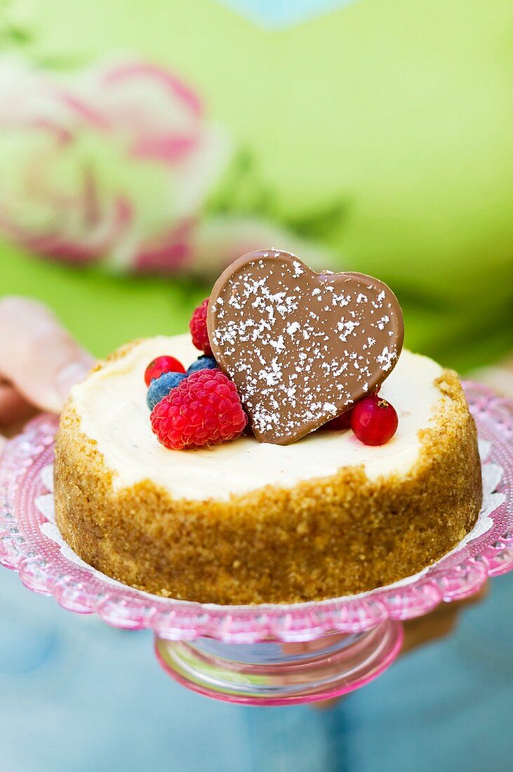 Mini-cheesecake with mixed berries