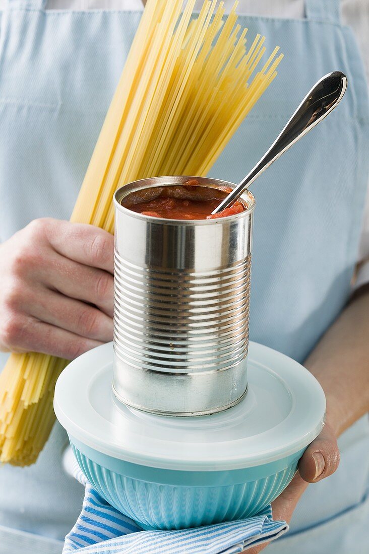 Zutaten für Spaghetti mit Tomatensauce