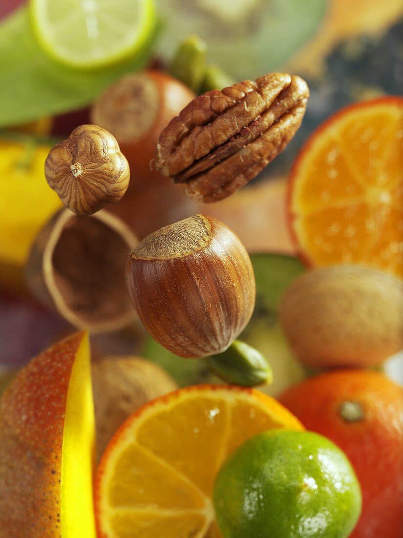 Obst und Nüsse