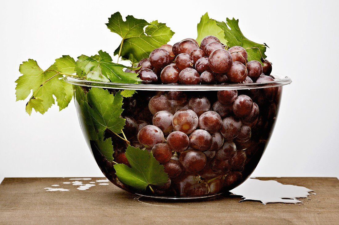 Weintrauben in einer Glasschüssel