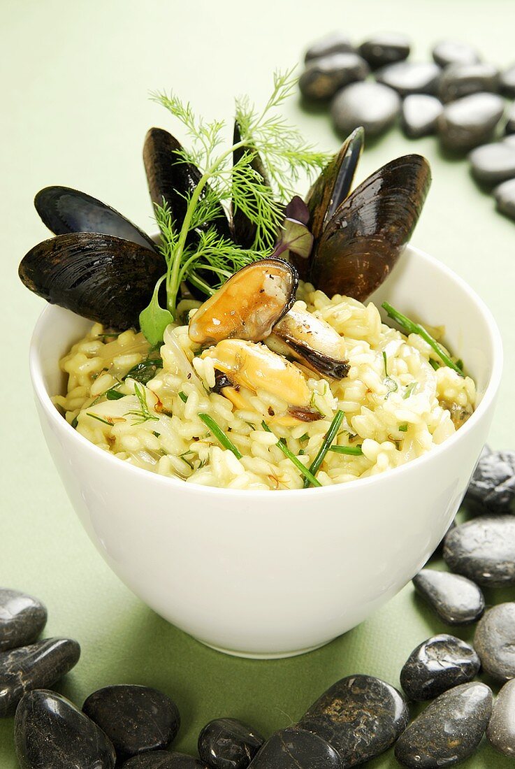 Mussel risotto with herbs and saffron