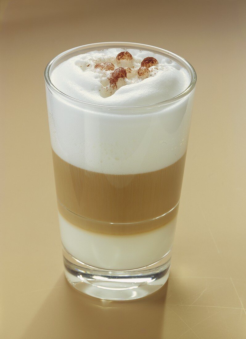 Latte Macchiato im Glas