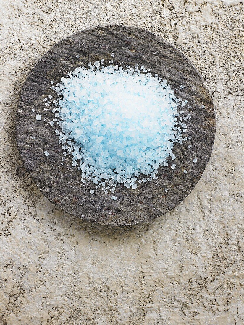 Blue bath salts