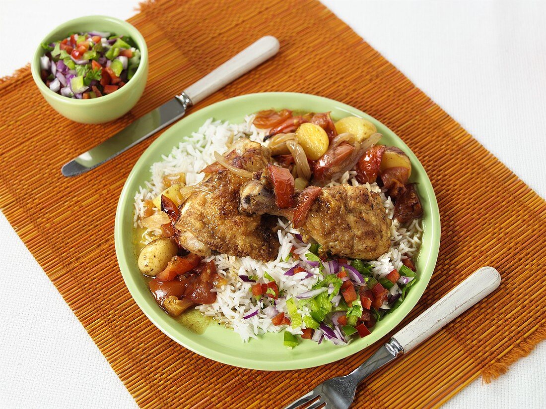 Karibisches Hähnchen mit Salsa und Reis