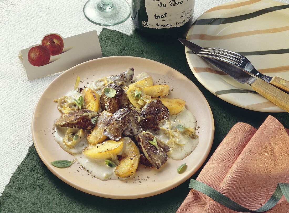 Chicken Liver with Apples & Cream Sauce