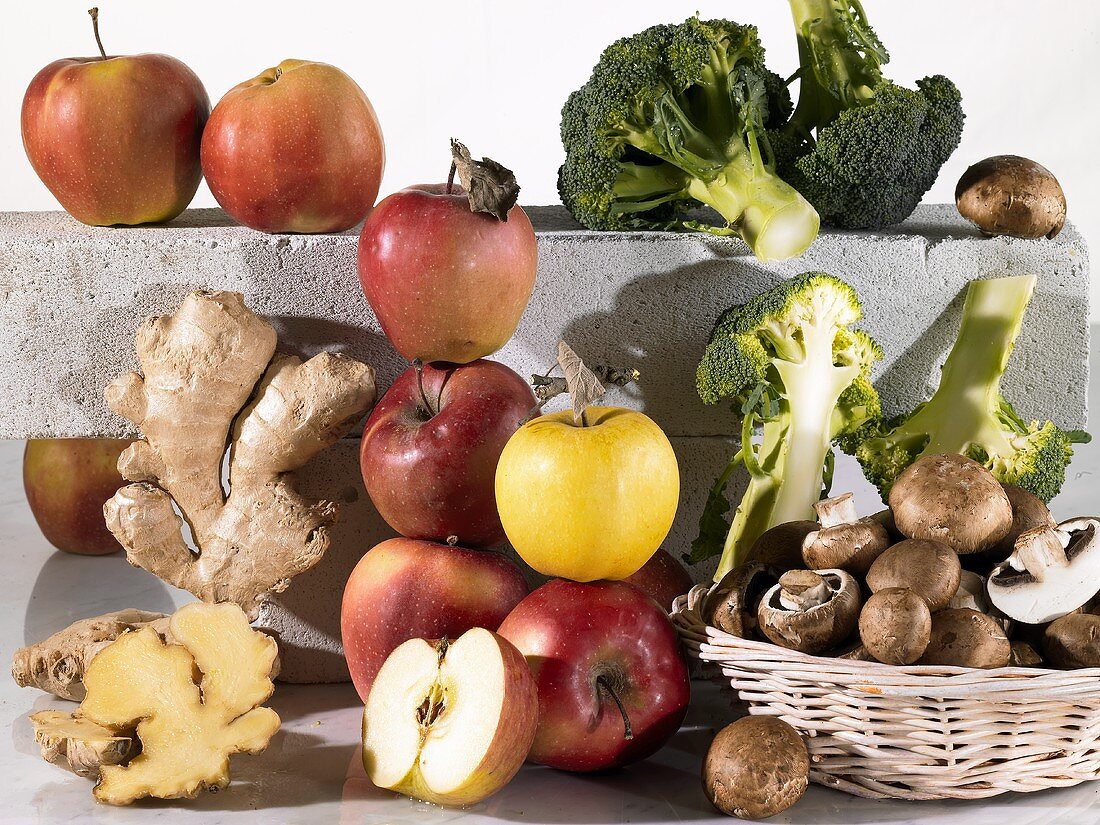 Apples, broccoli, button mushrooms and ginger