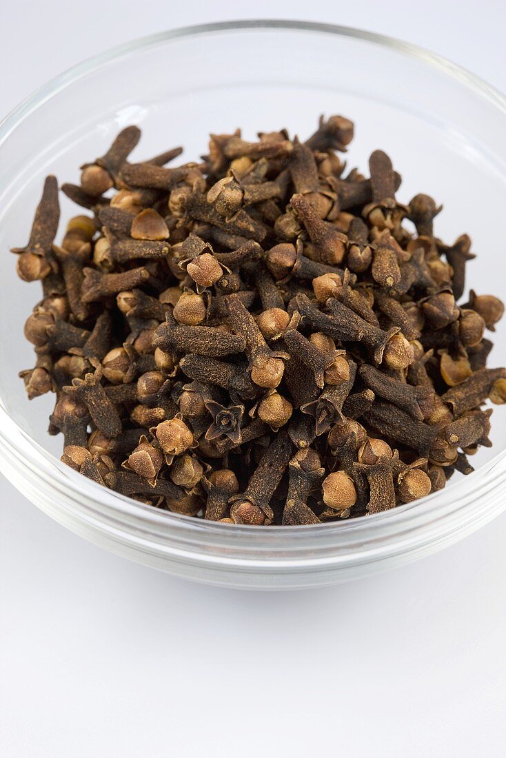 Cloves in a glass dish