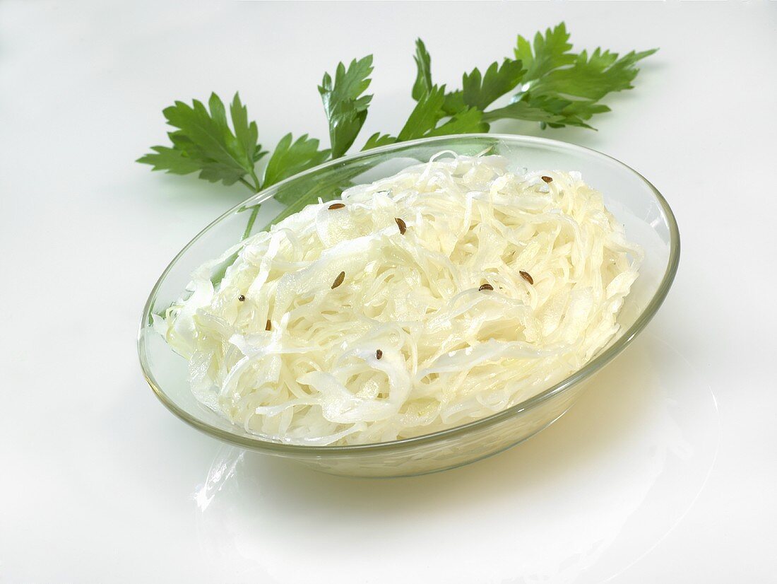 Cabbage salad with caraway seeds and parsley