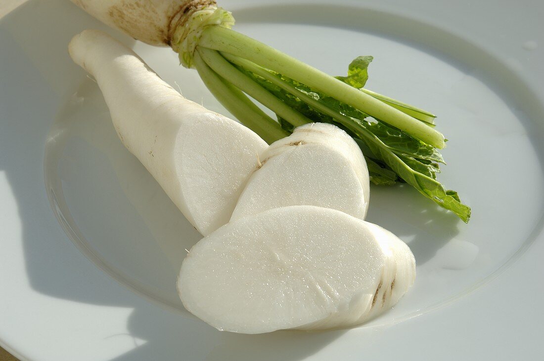 Sliced white radish