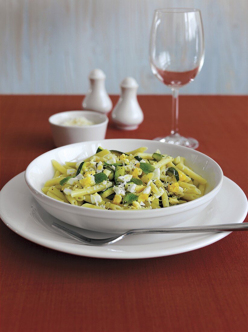 Pennette primavera (Pasta with spring vegetables, Italy)