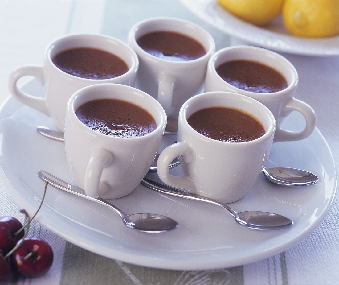 Mousse au chocolat in coffee cups