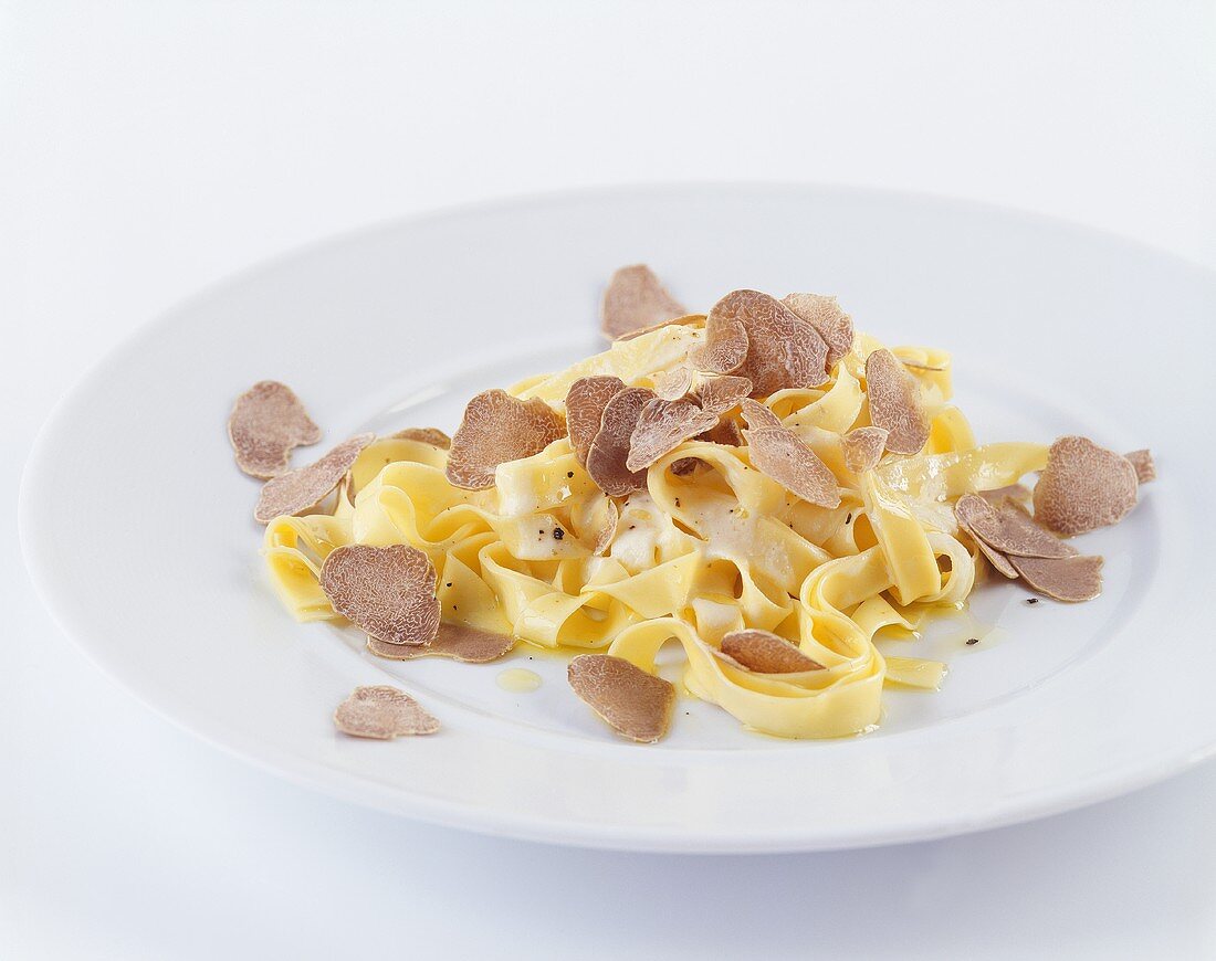 Tagliatelle with black truffles