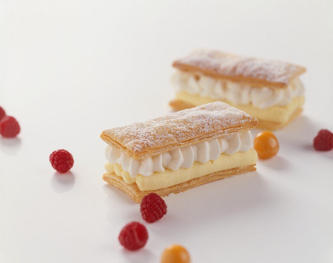 Cream slice (puff pastry)