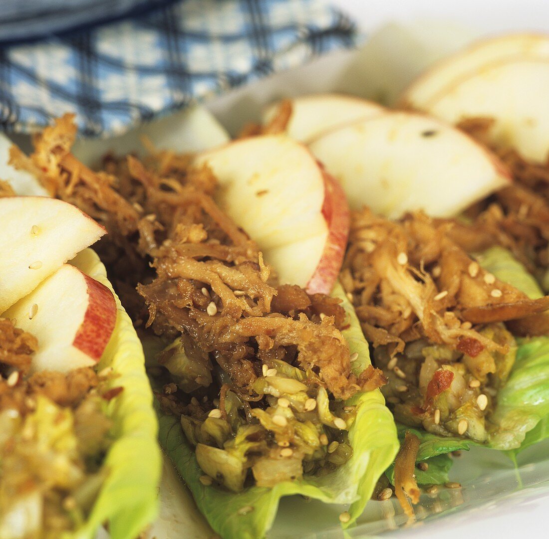 Lettuce leaves with deep-fried oyster mushrooms, sesame & apple