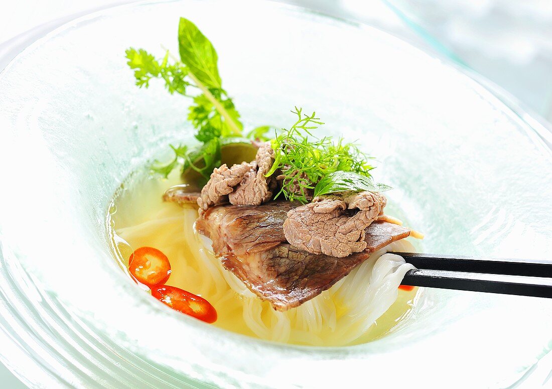 Pho (noodle soup with beef and herbs, Vietnam)