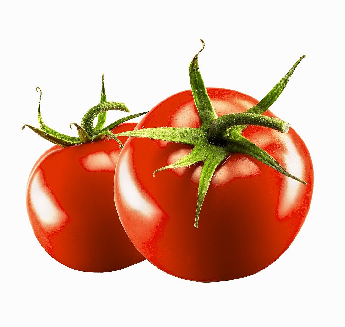 Zwei ganze Tomaten