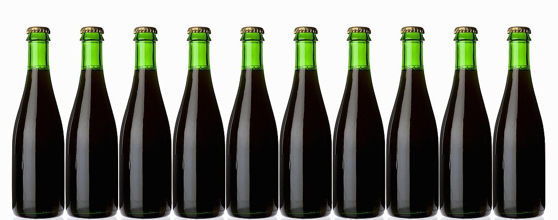 Ten green bottles standing in a row (stout, dark beer)