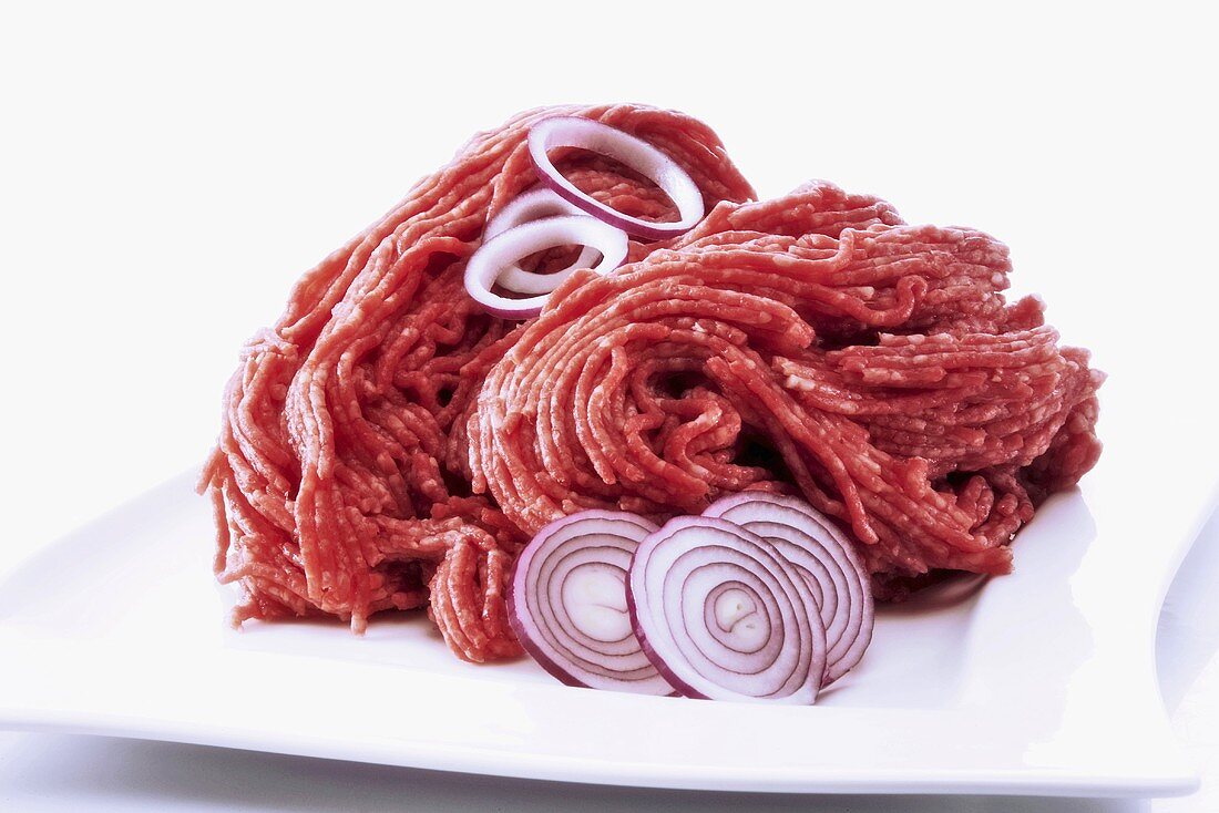 Minced meat with onions