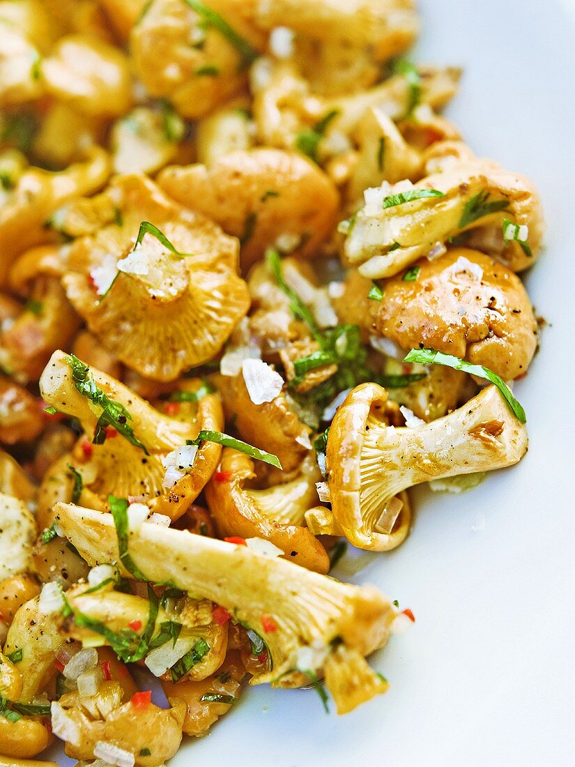 Marinated chanterelles