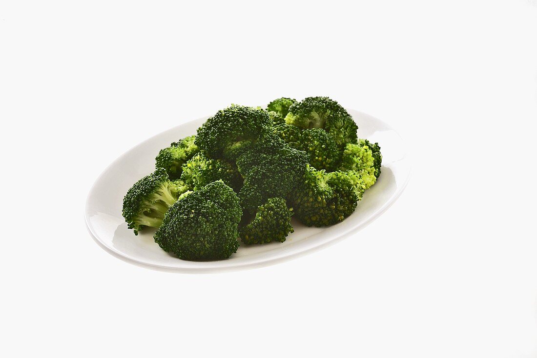 Blanched broccoli on plate