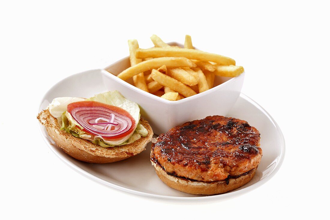 Salmon burger with chips
