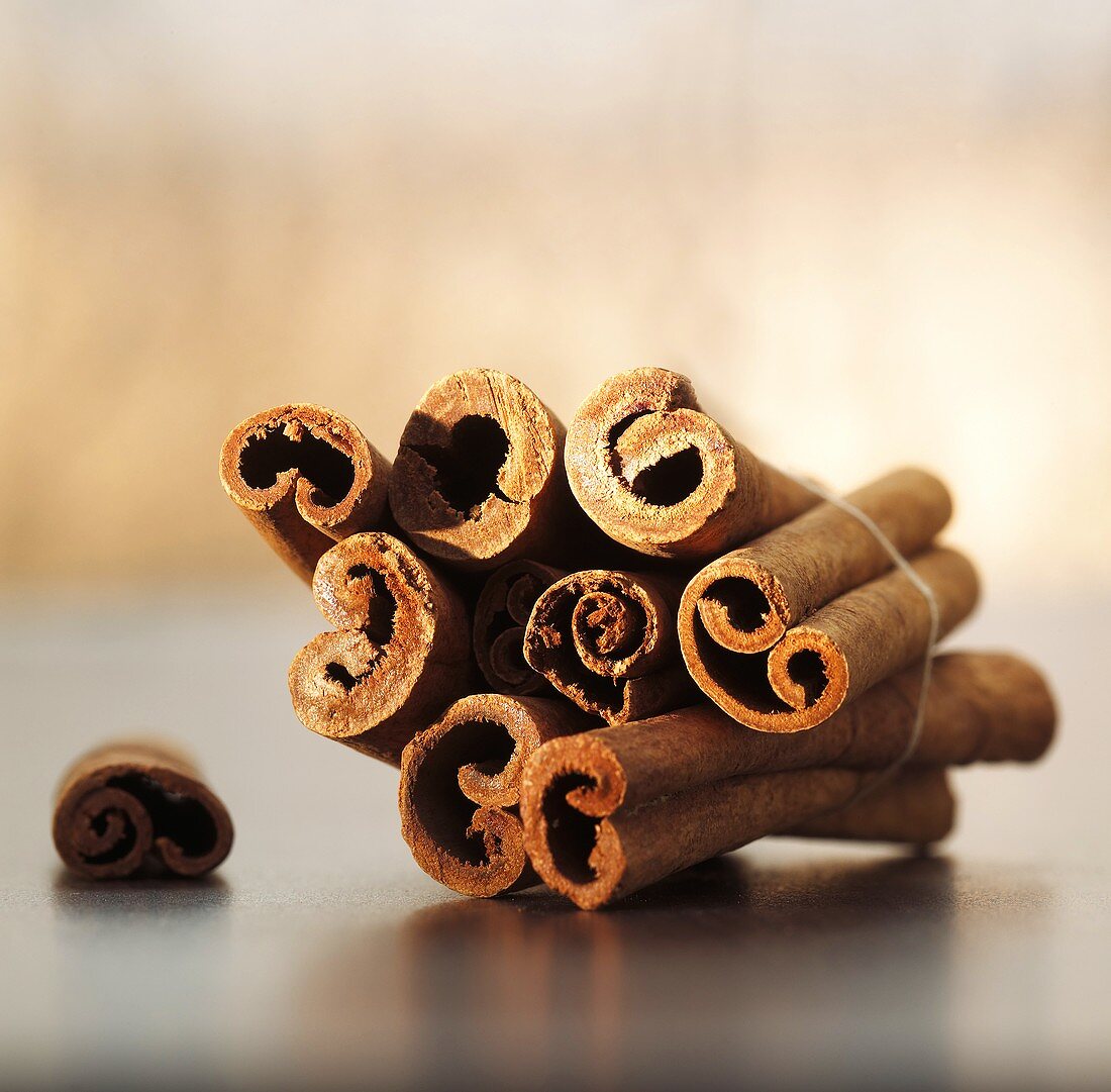 A bundle of cinnamon sticks (close-up)