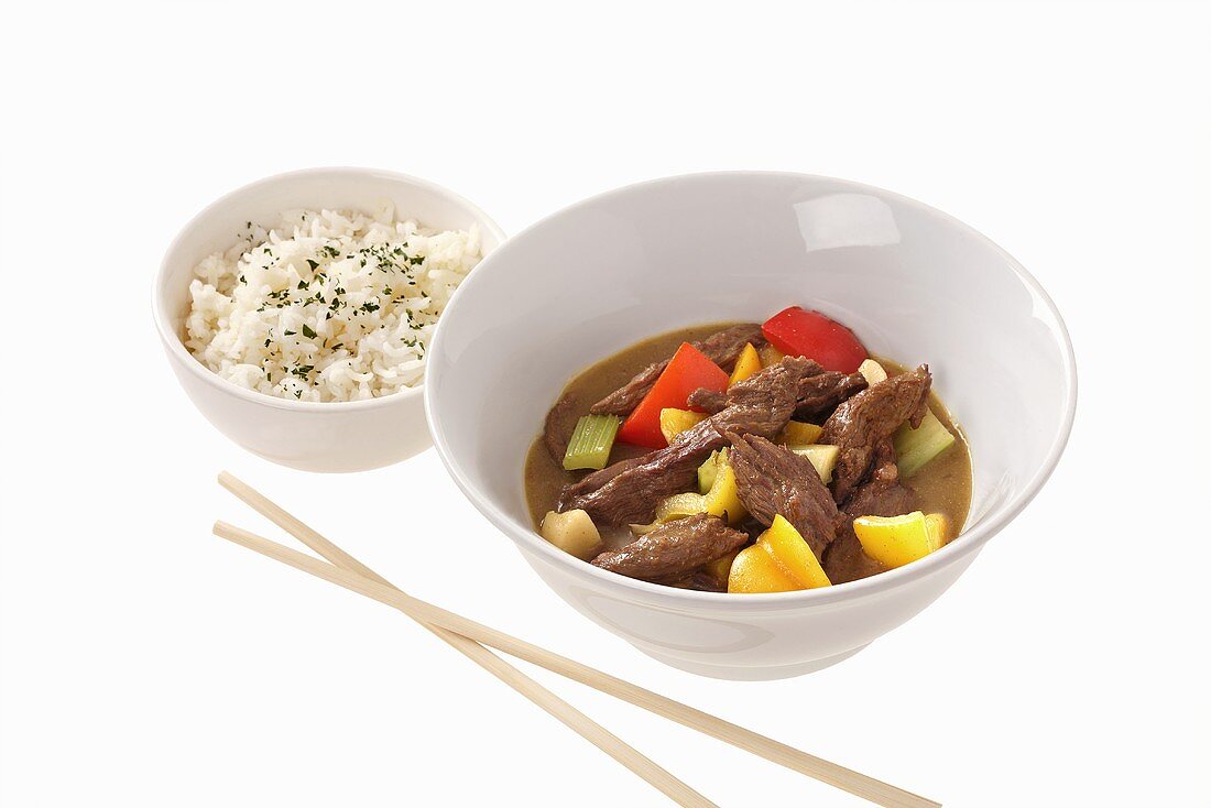 Rindfleischcurry mit Reis (Asien)