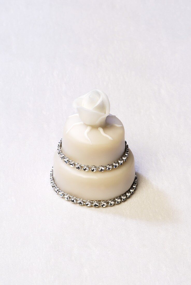 Two-tiered petit four with rose