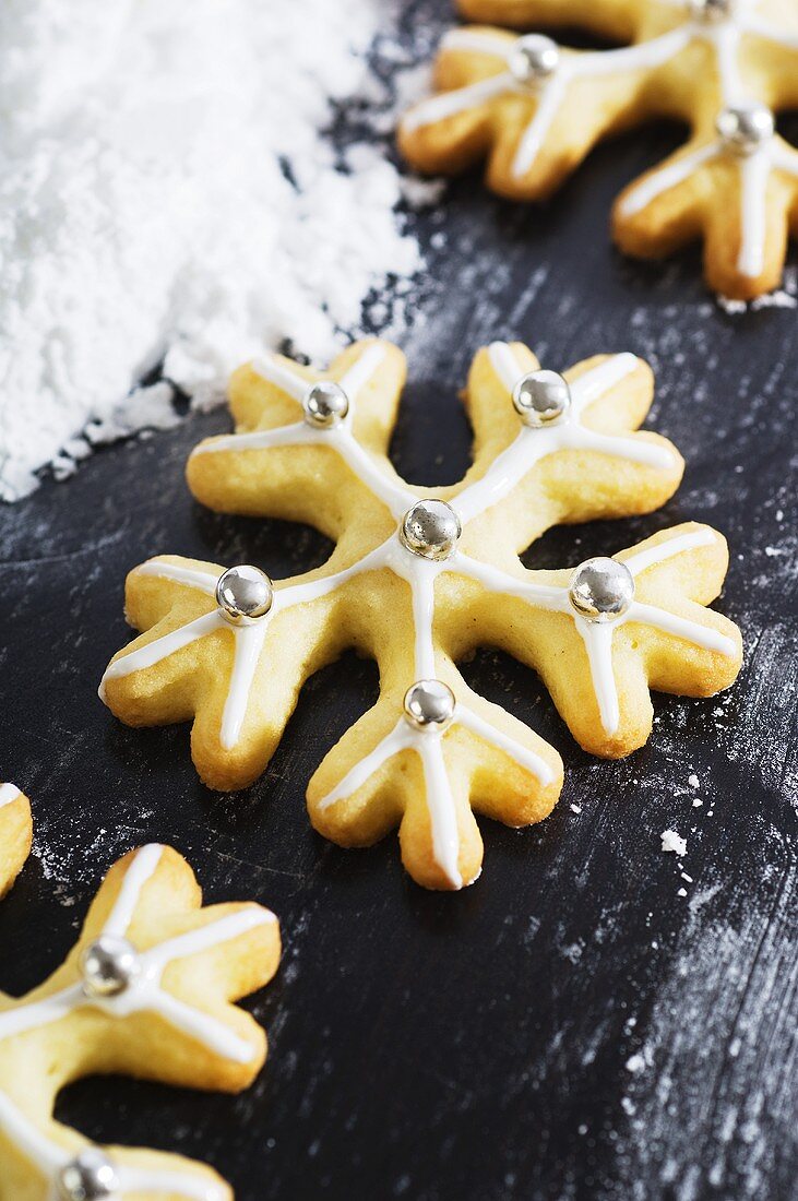 Christmas biscuits with silver dragees
