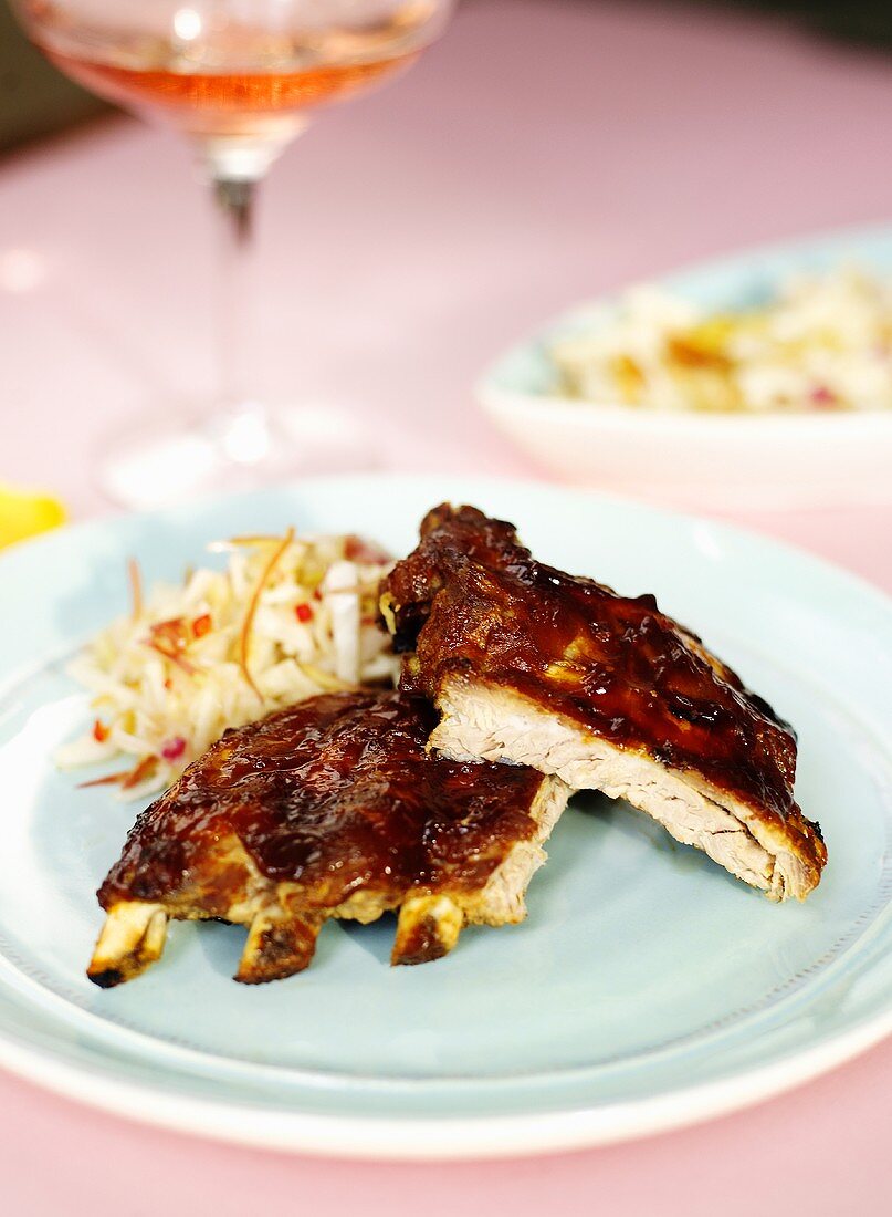 Spareribs mit Coleslaw