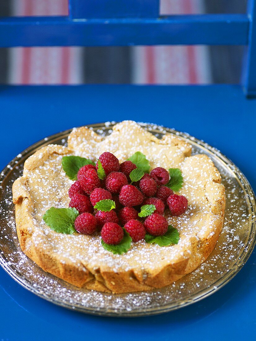 Almond tart with raspberries (Sweden)