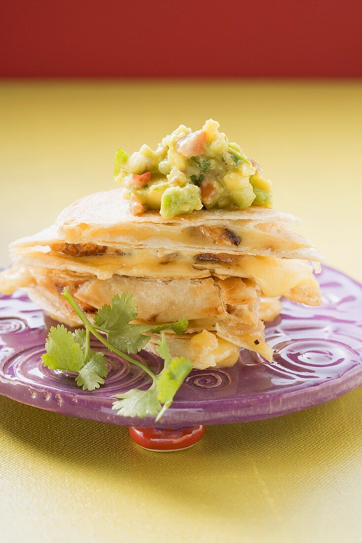 Quesadillas mit Hähnchen und Guacamole (Mexiko)