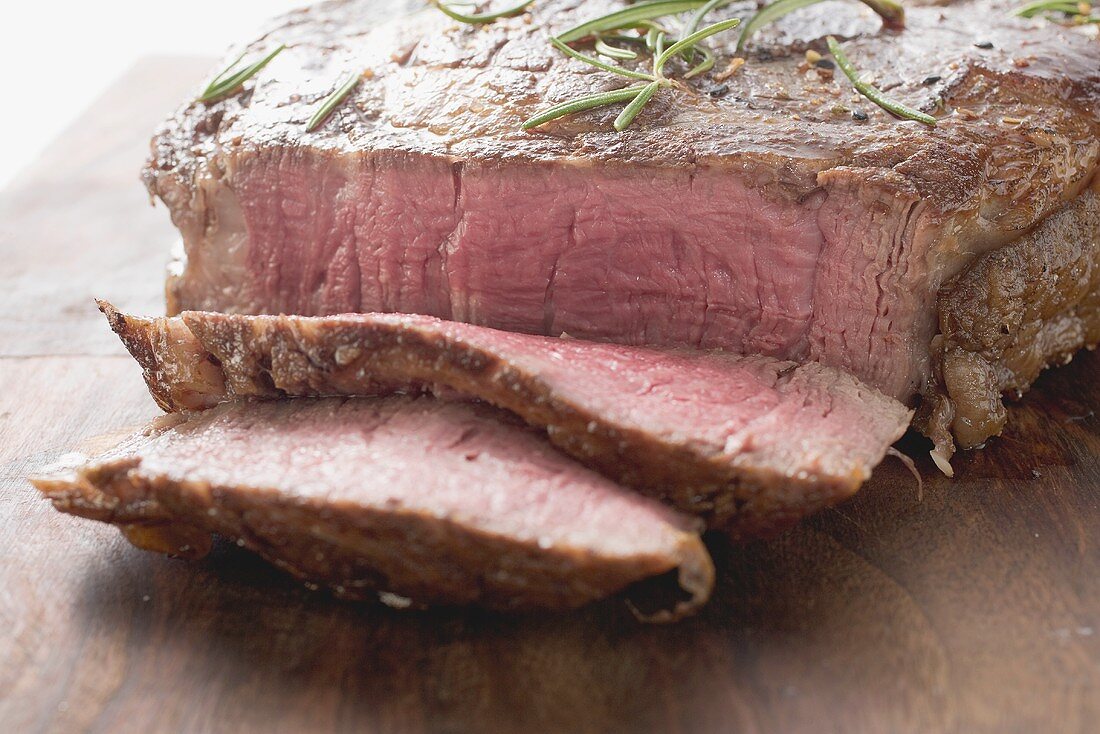 Sirloin steak, partly sliced