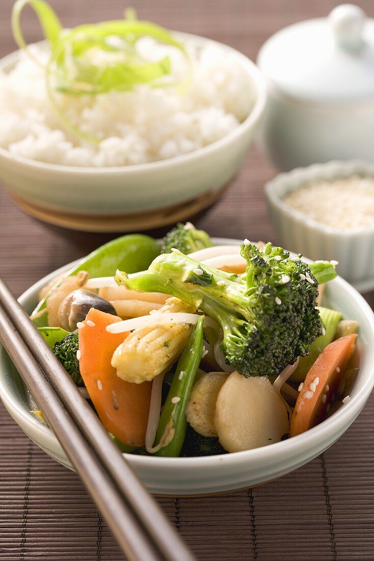 Vegetables with sesame seeds and rice (Asia)