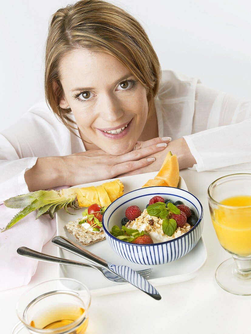 Woman with a healthy breakfast